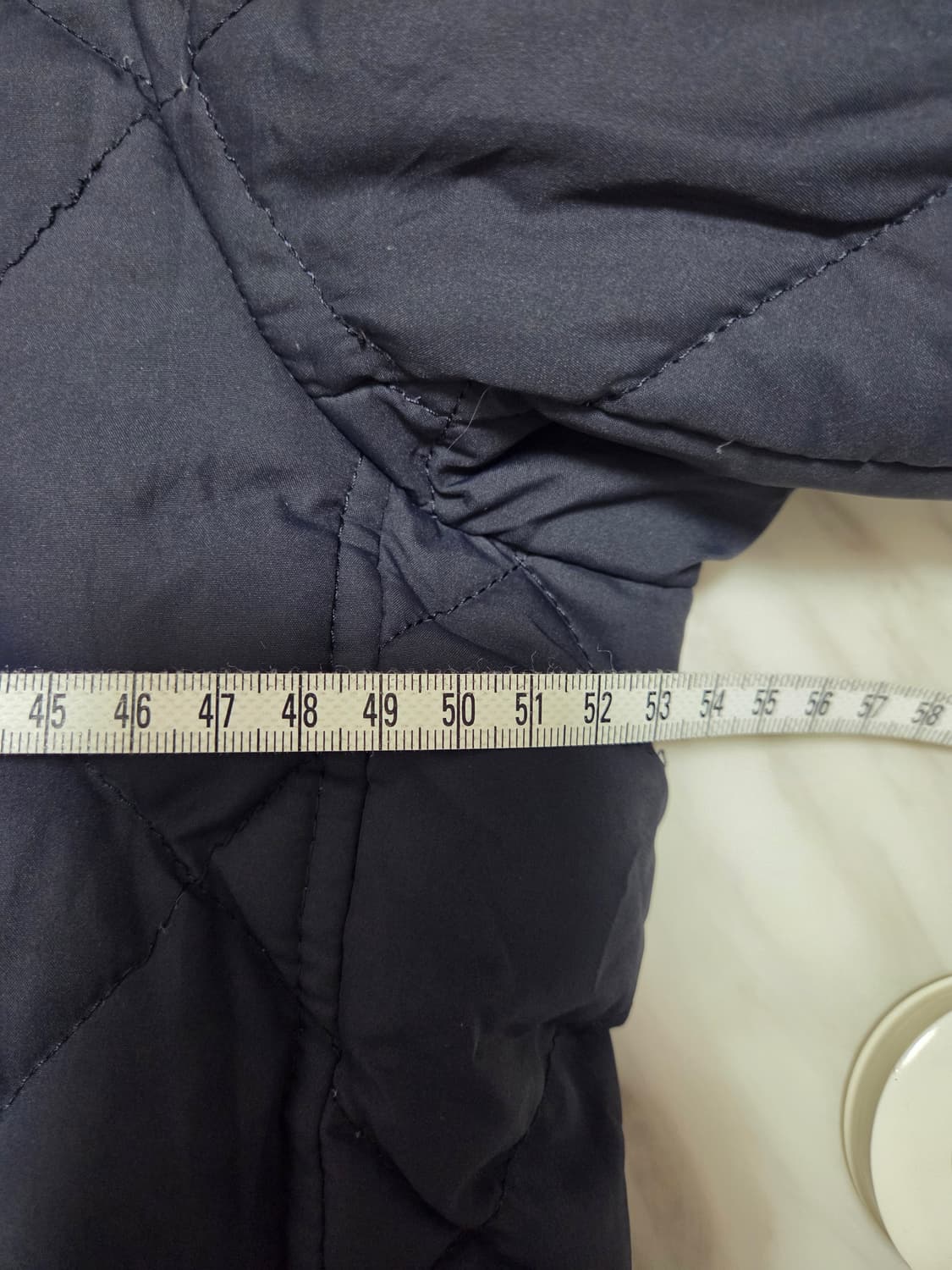 헤지스 스웨이드 배색 퀼팅 다운 자켓 상품이미지9