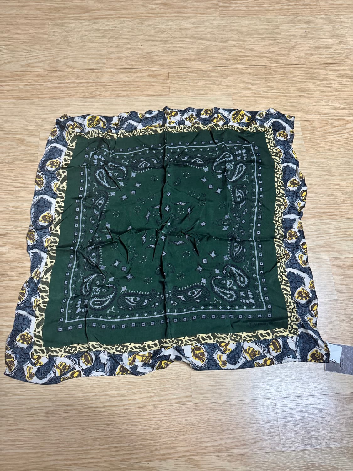 토가 비릴리스 프린트 스카프 상품이미지1