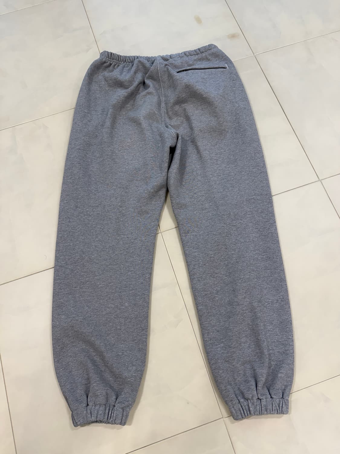 에센스룸 블라인드파일즈 스웻팬츠 그레이 L(32-34) 상품이미지5