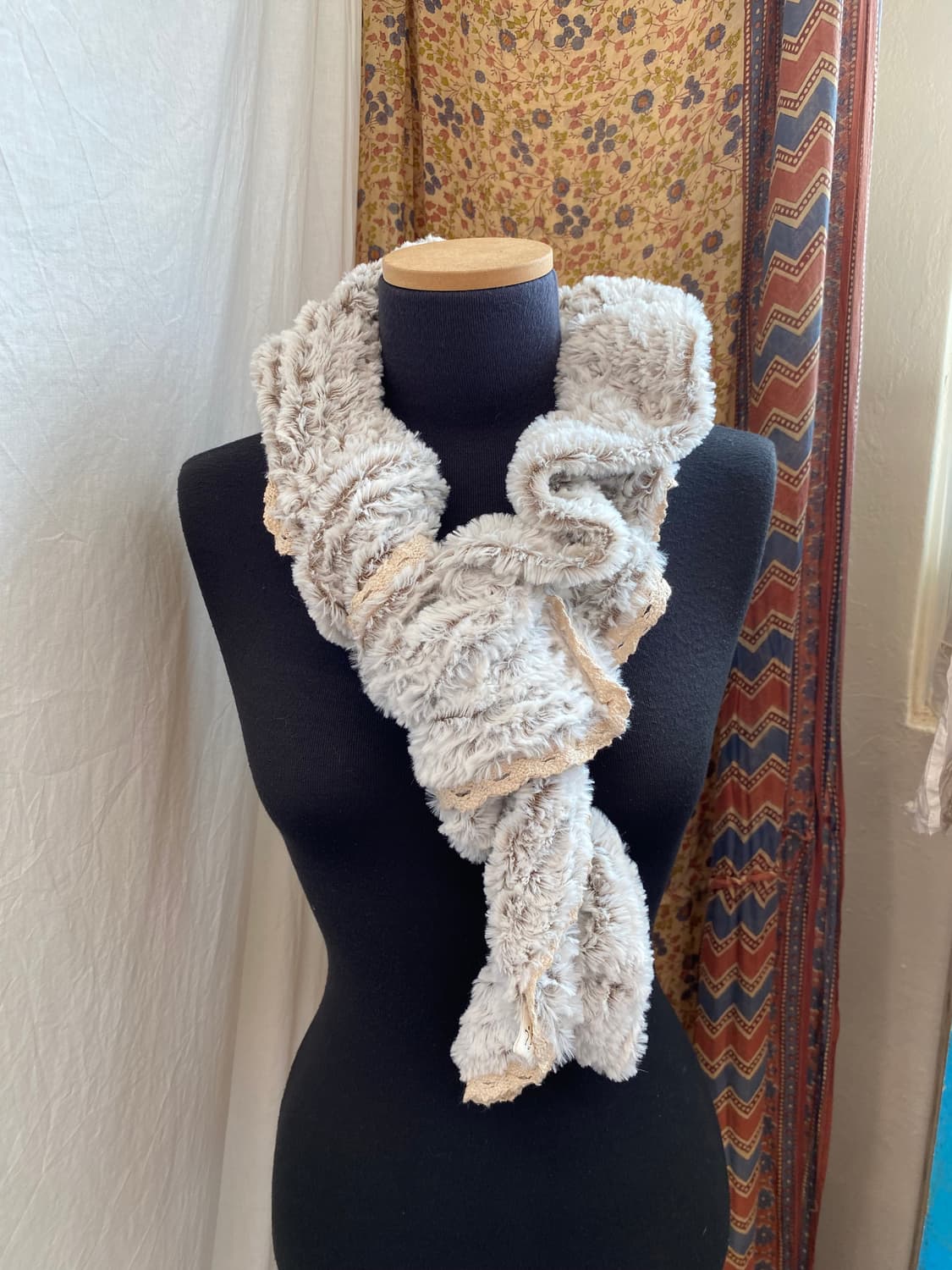 JE CROIS SOI 페이크퍼 머플러 상품이미지1