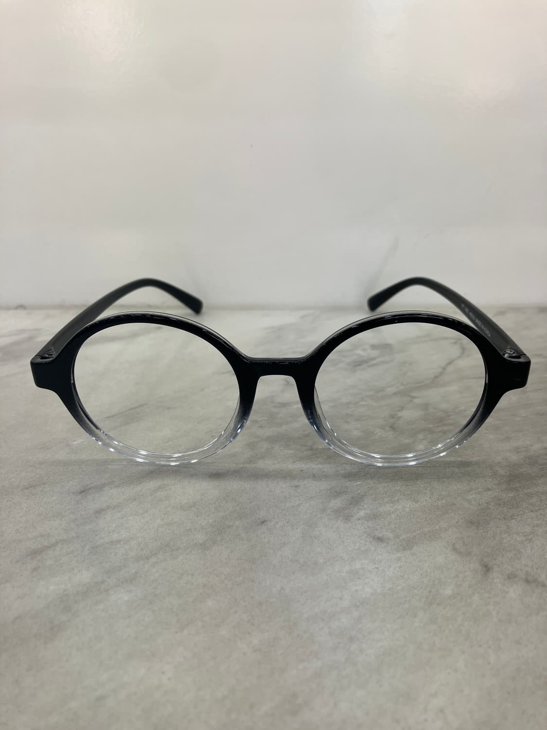 오앤씨 ONC 블랙클리어 반무테 쉐입 라운드 뿔테 안경 상품이미지7