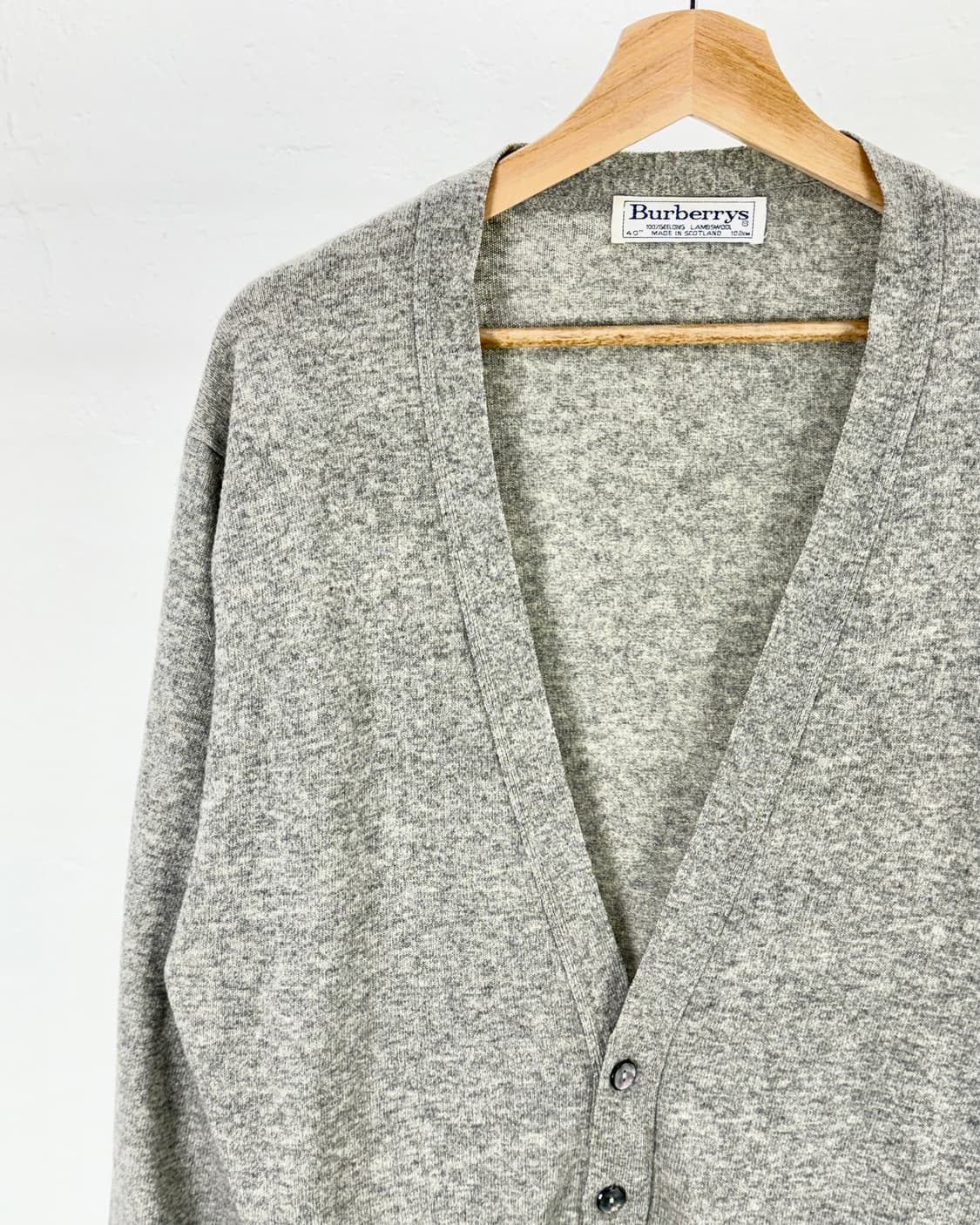 버버리 90s 라이트 그레이 램스울 브이 트레스트 니트 가디건 상품이미지2