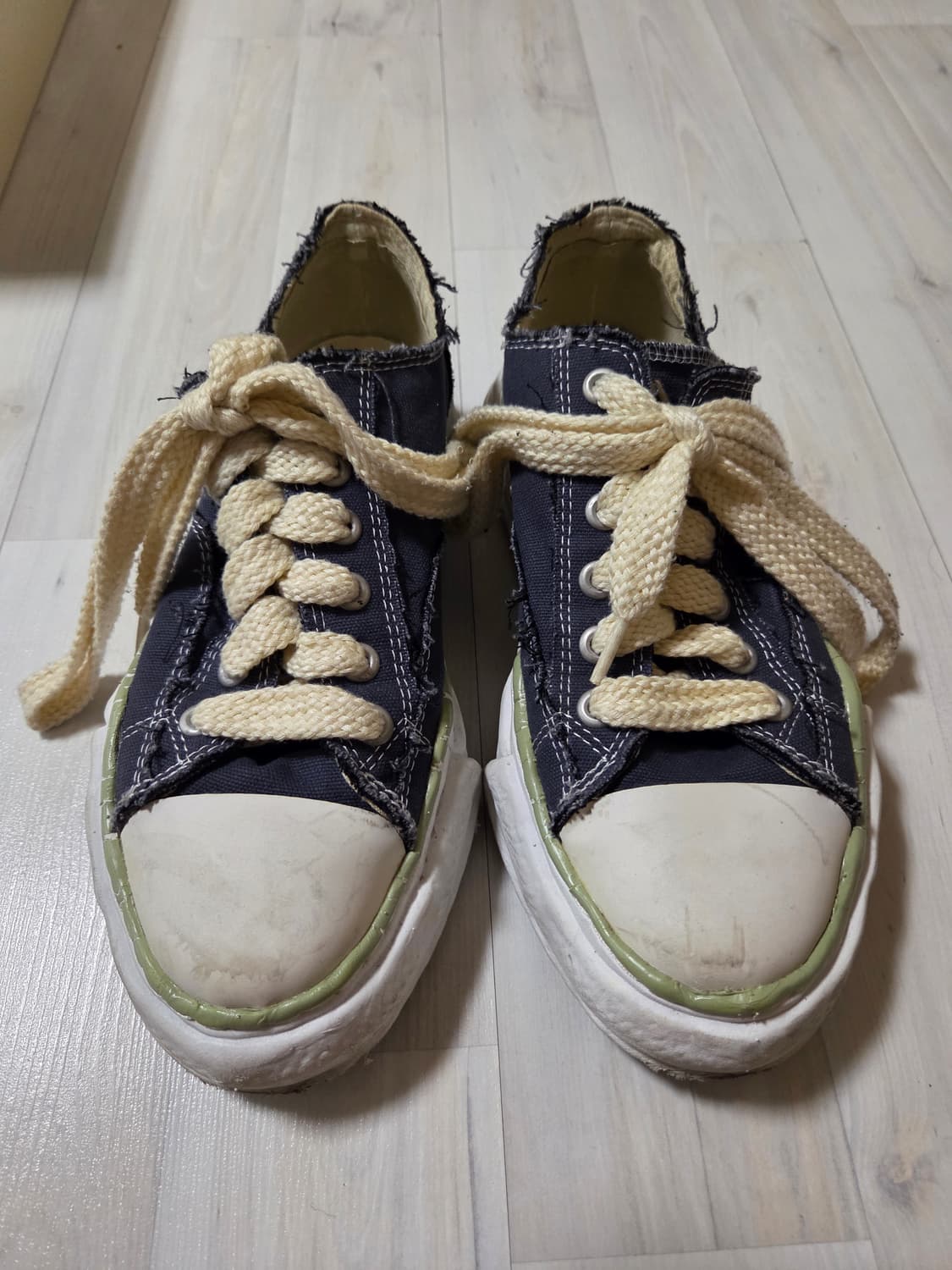 메종 미하라 야스히로 x 나이젤 카본 로우 컷 스니커즈 다크 네이비 41 상품이미지2