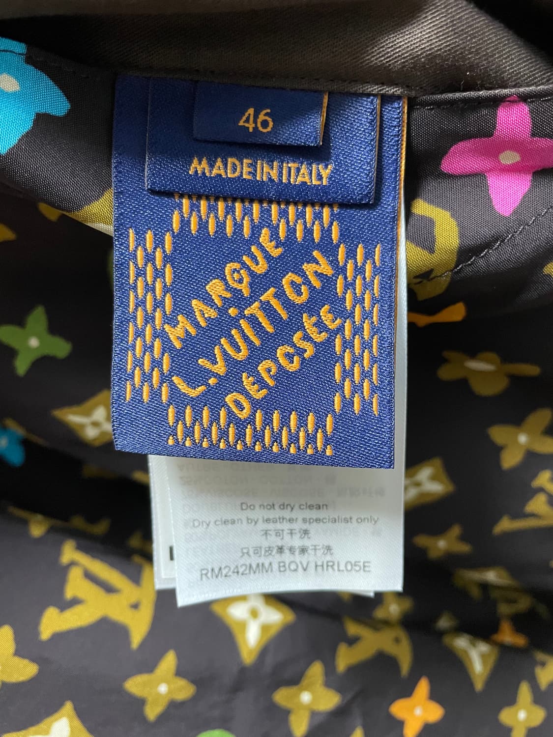 새상품 25SS 루이비통 엠브로이더드 레더 바시티 46 영수증O 상품이미지2