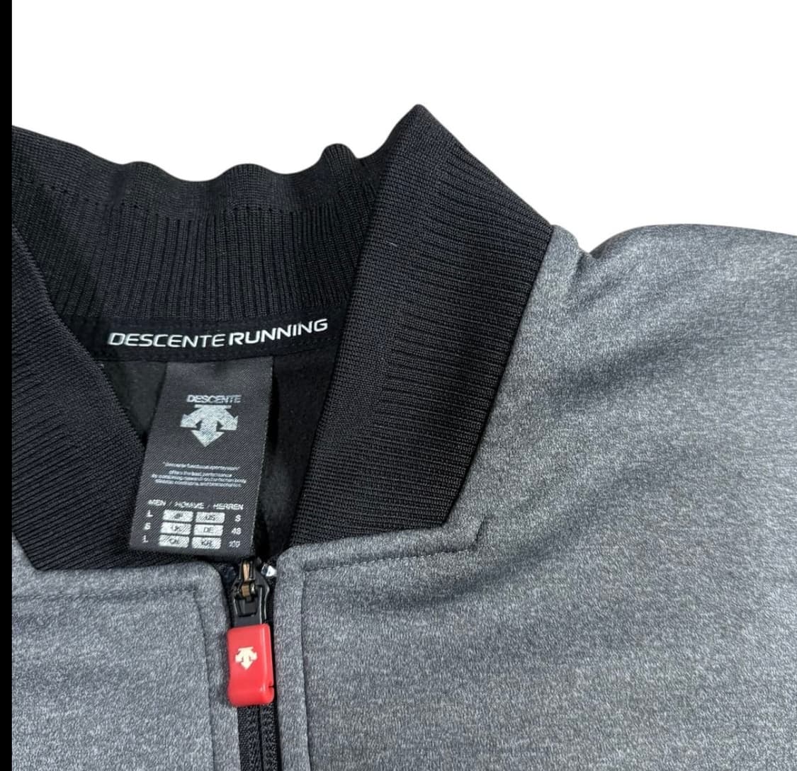 데상트 집업 상품이미지2