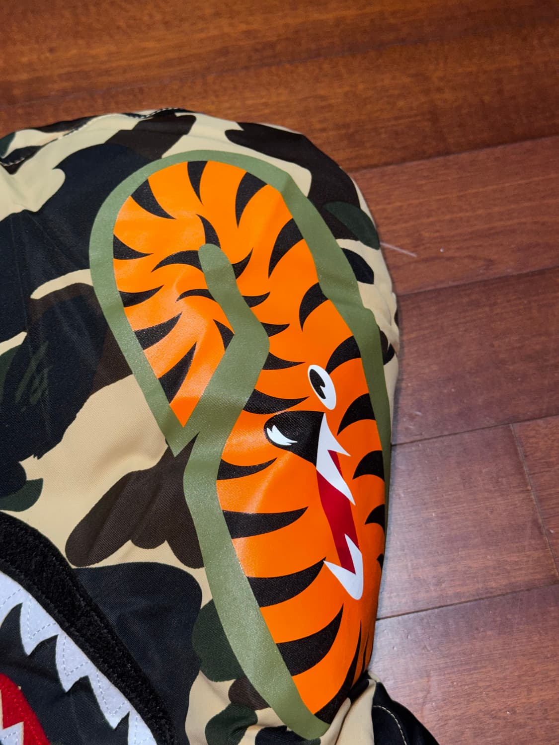 베이프 샤크 황계 패딩 상품이미지3