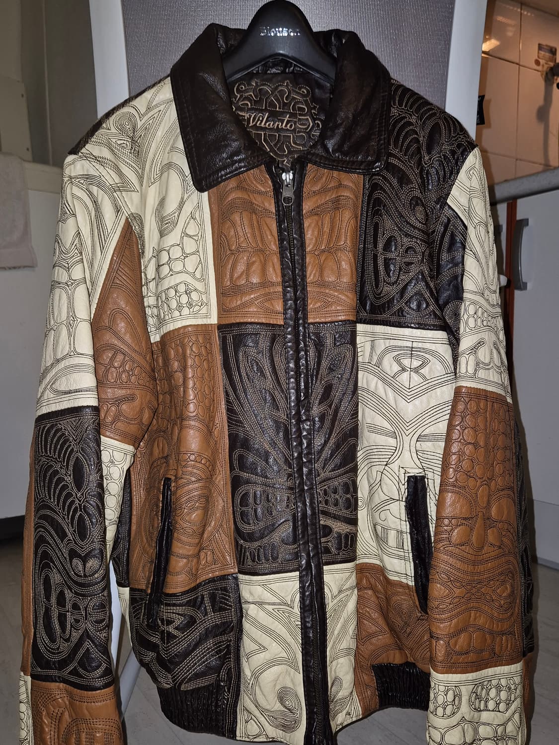 오리엔탈 패치워크 가죽 봄버 자켓 상품이미지9