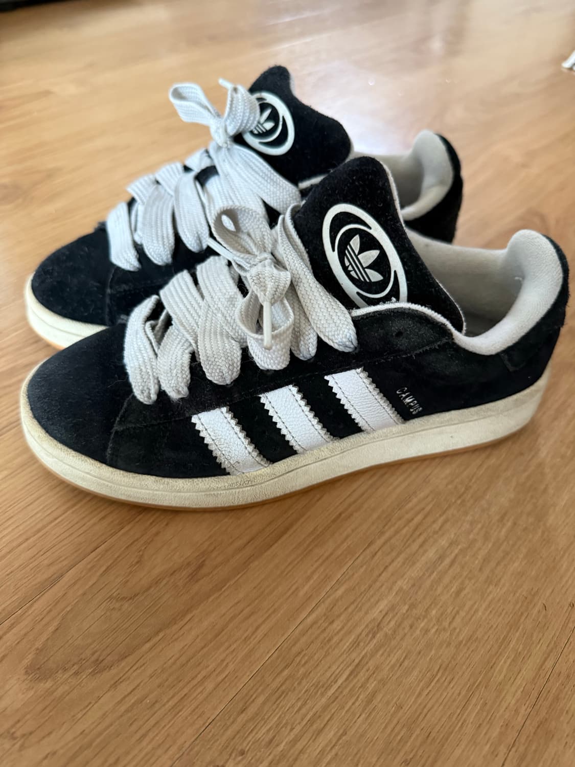 아디다스 캠퍼스 00s 코어 블랙 클라우드 화이트 235mm 상품이미지1