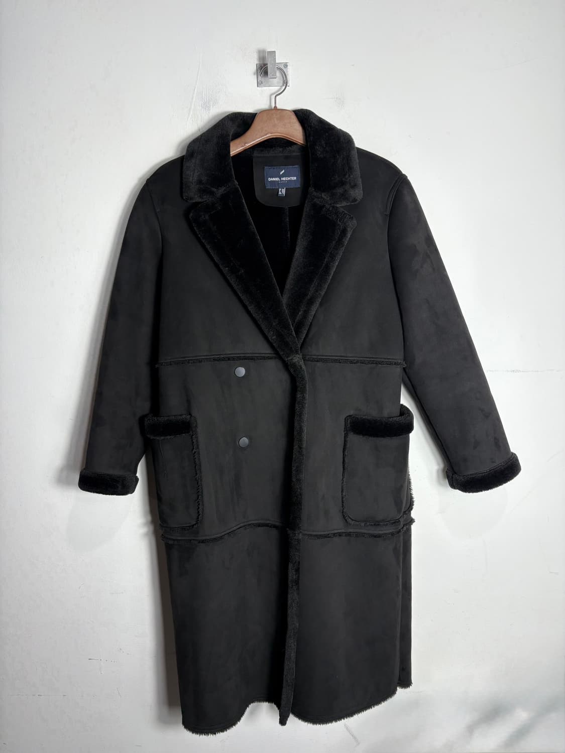 다니엘 에스떼 블랙 무스탕 코트 상품이미지1