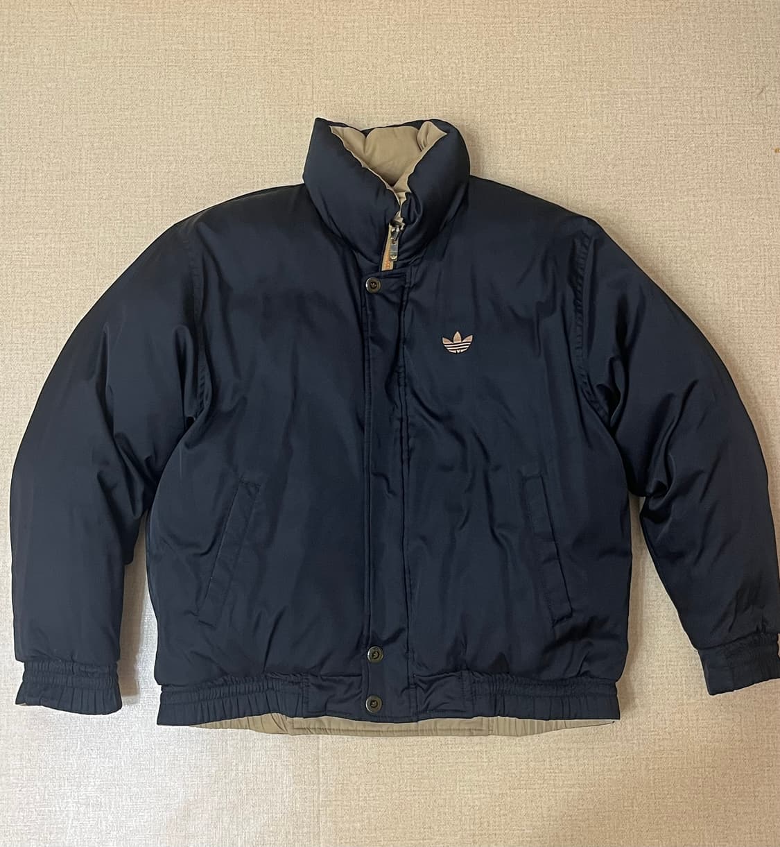 아디다스90s 리버시블 패딩 상품이미지1