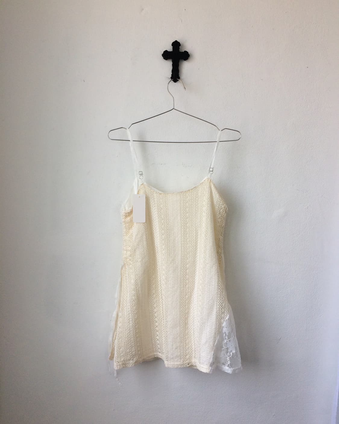 Lace trimming crochet sleeveless 상품이미지2