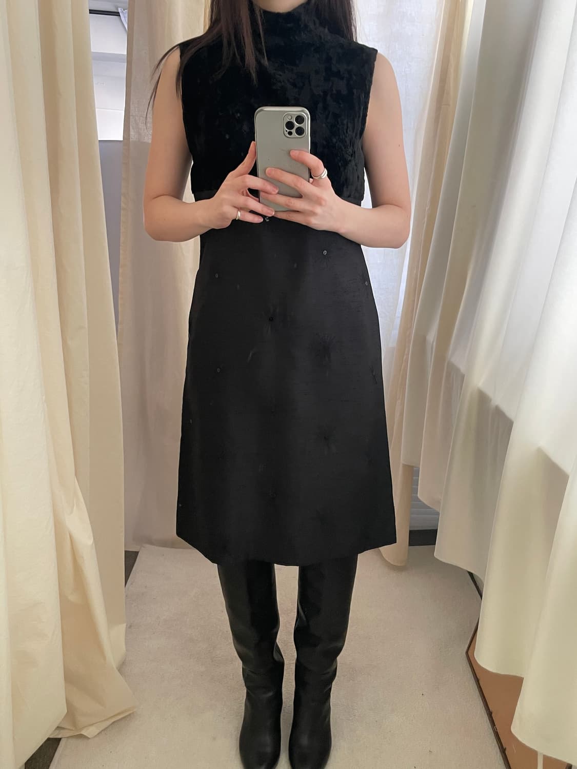 half neck embroidered sleeveless dress 상품이미지9