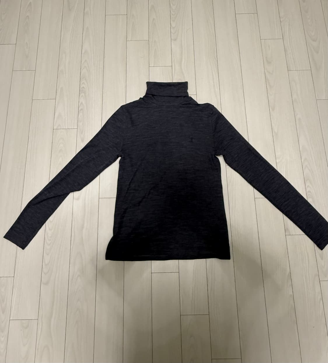 생로랑 카산드라 터틀넥 그레이 m 상품이미지2