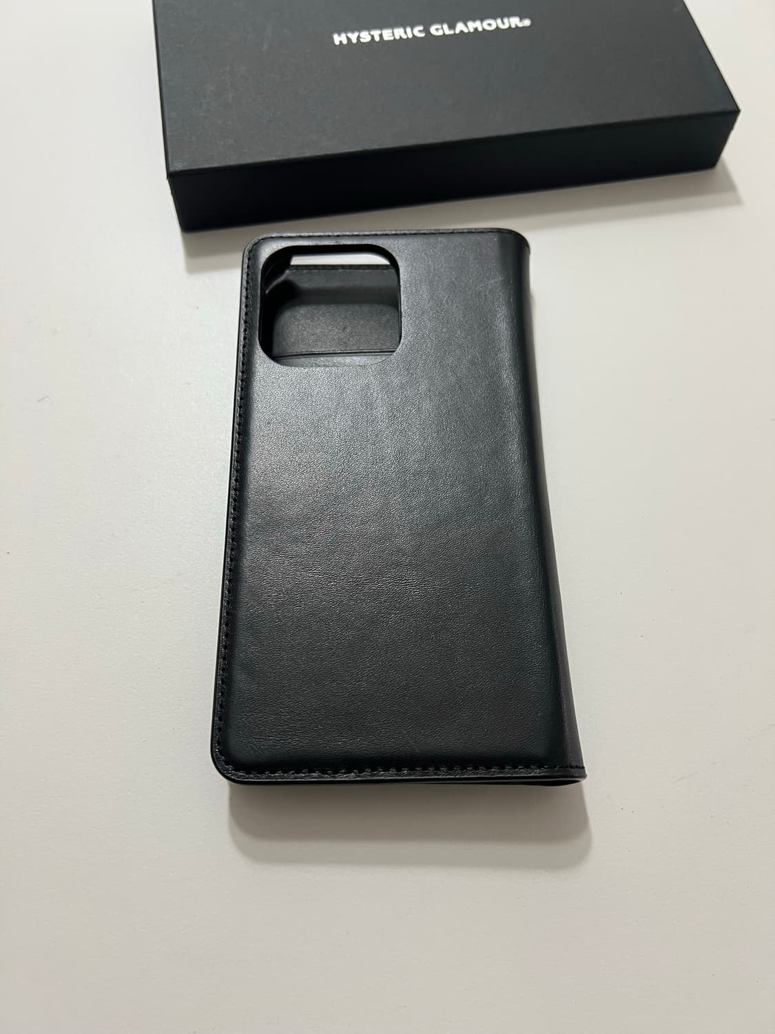 히스테릭 글래머 아이폰 13pro 로고 스터드 지갑 케이스 상품이미지3
