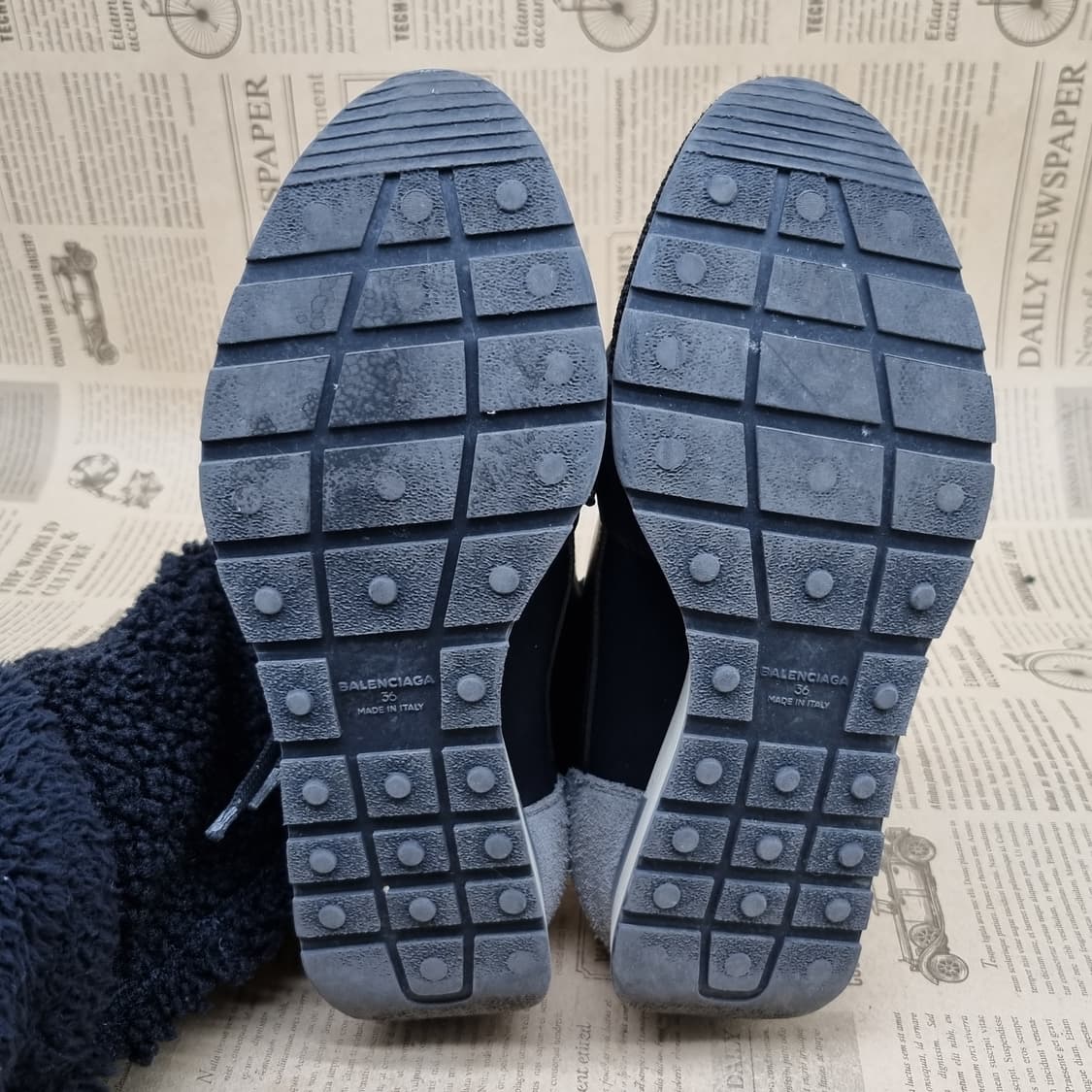 발렌시아가 레이스 러너 스니커즈 36 230 상품이미지3