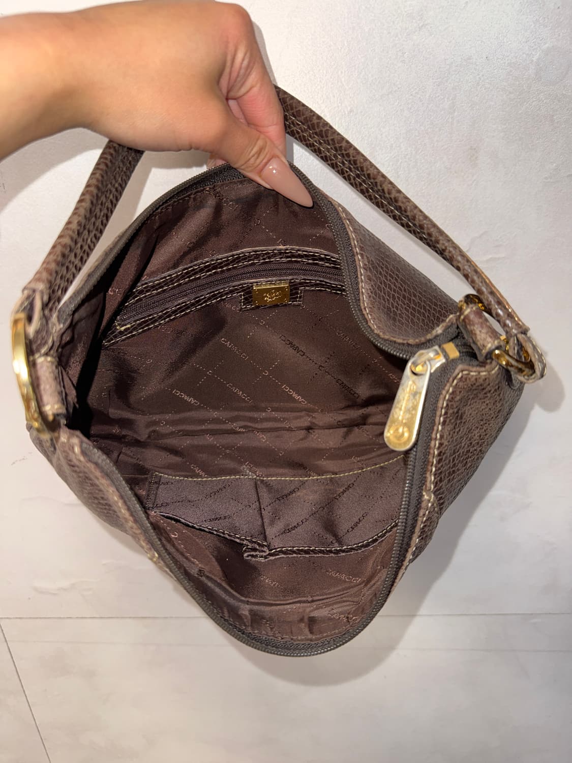 Brown python textured shoulder bag 상품이미지6