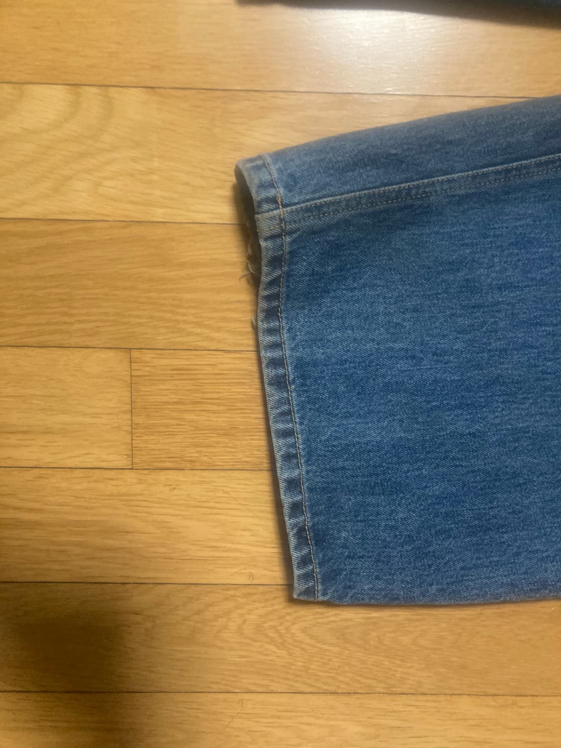 해칭룸 와이드 커브드진 워시드 블루 (3) 상품이미지3