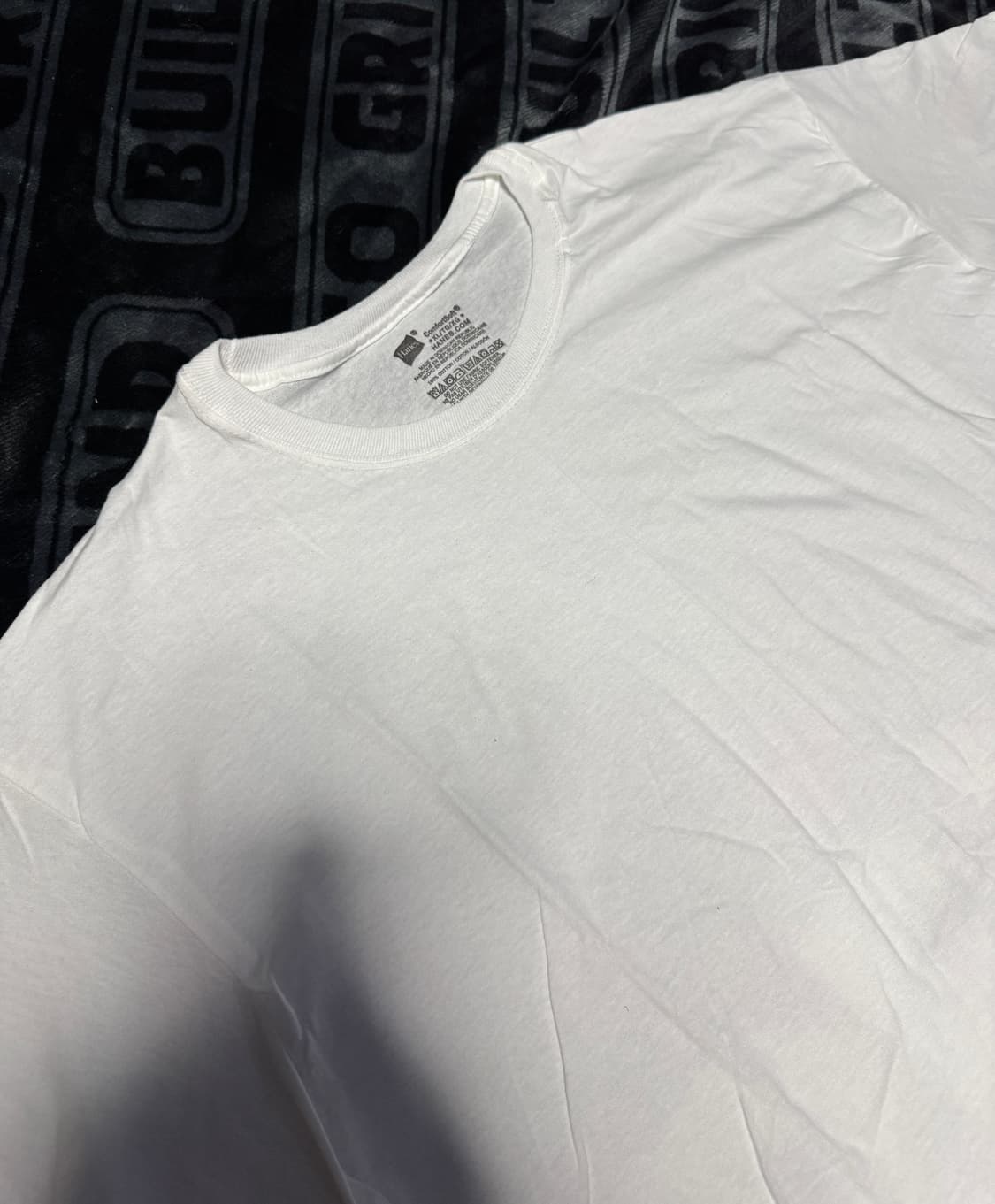 헤인즈 태그리스 숏 슬리브 티셔츠 화이트 상품이미지3