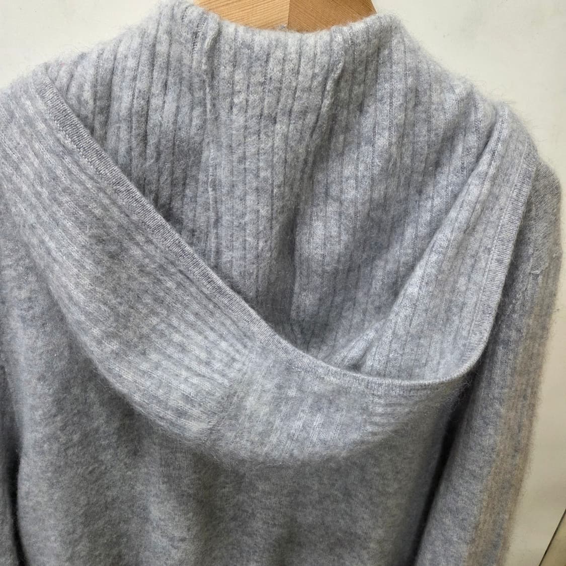 존바바토스 캐시미어 100프로 후드집업 상품이미지8