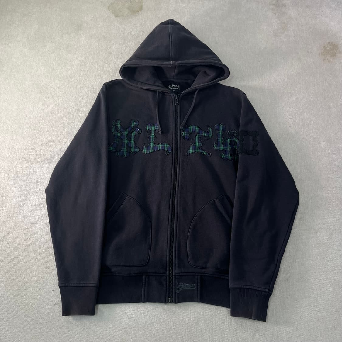 100 스투시 어센틱 올드스쿨 스펠로고 후드집업 상품이미지1