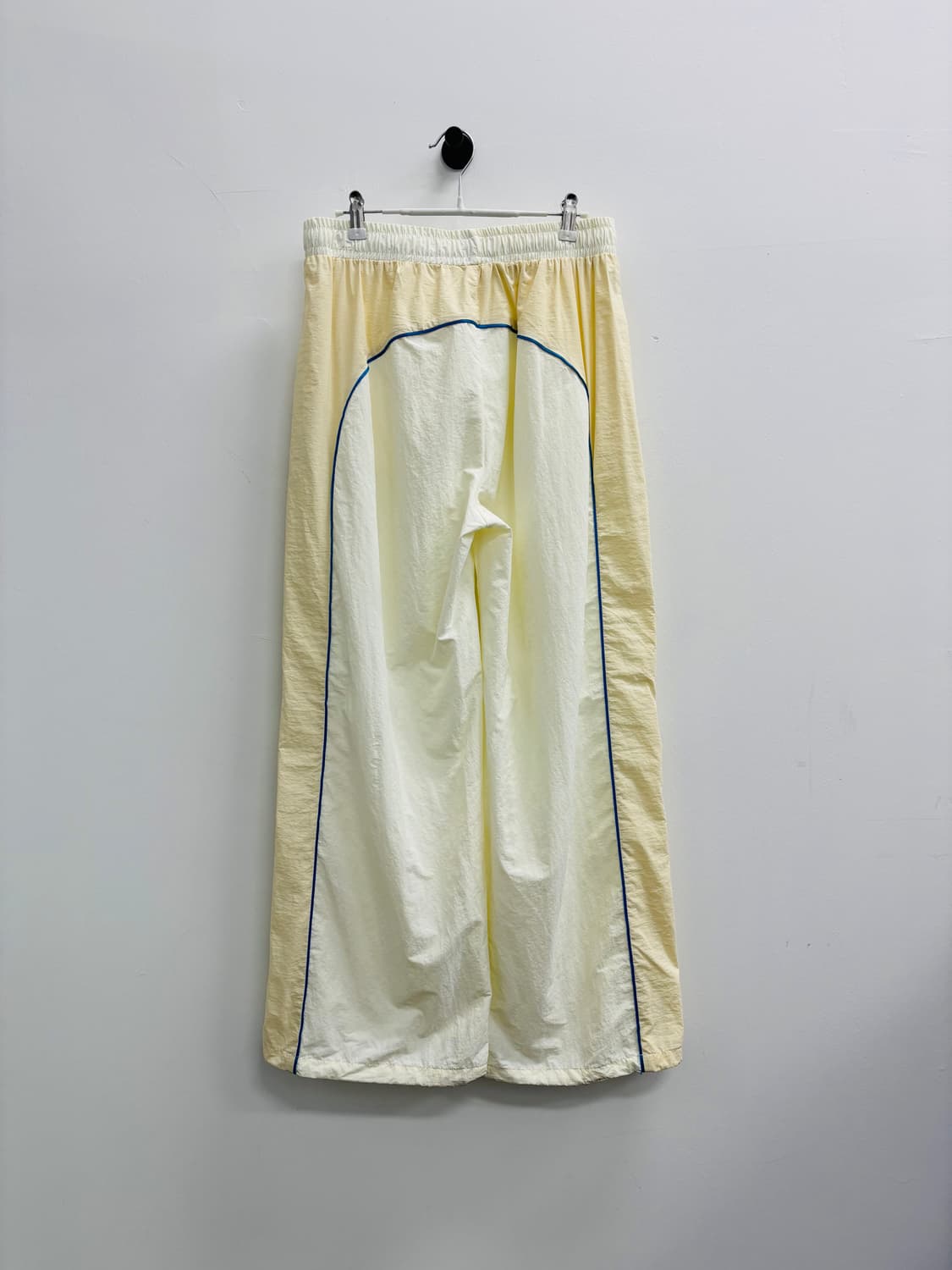 CERRIC 세릭 배색 라인 나일론 팬츠 상품이미지5