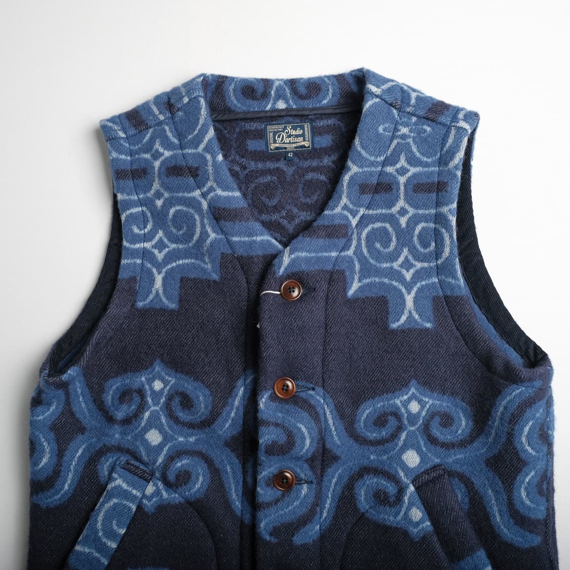 스튜디오다치산 45주년 아이누 블랭킷 베스트 42사이즈 새제품 상품이미지4