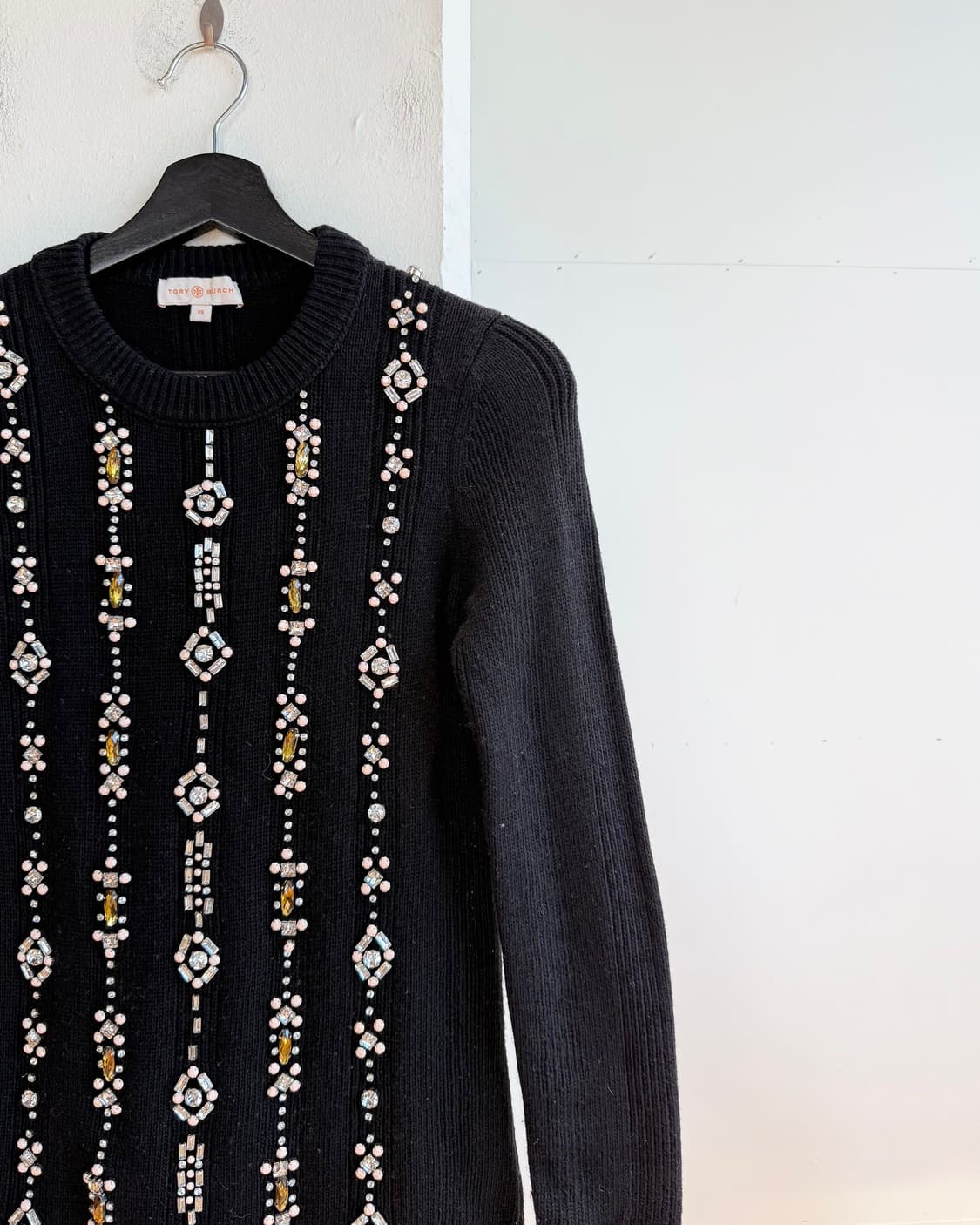 토리버치 블랙 에타 라인스톤 니트  상품이미지5