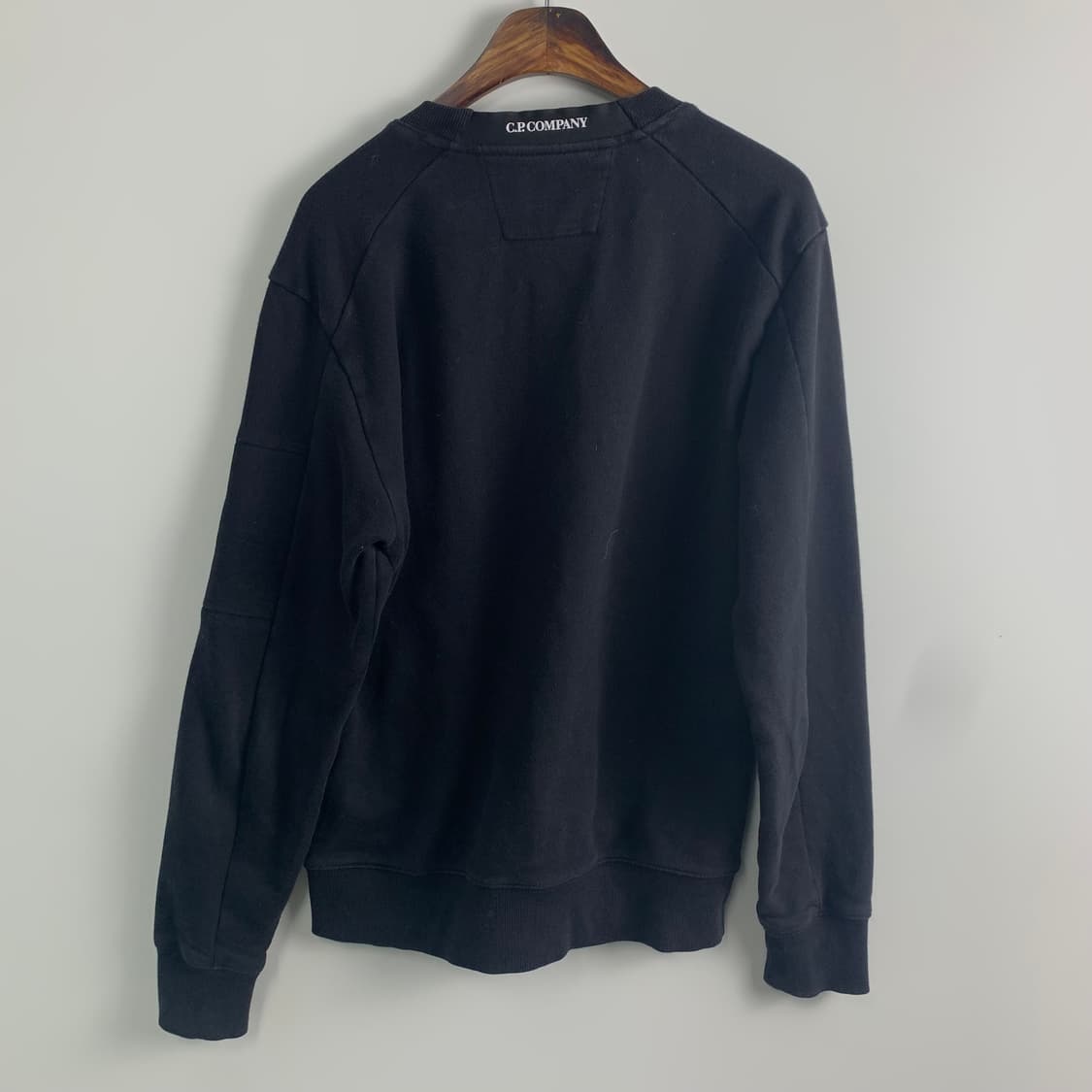 Cp컴퍼니 렌즈 블랙 맨투맨 상품이미지3