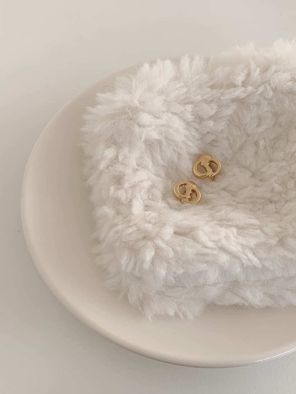 [ 디올 ] 빈티지 디올 골드 로고 클립 귀걸이 상품이미지8