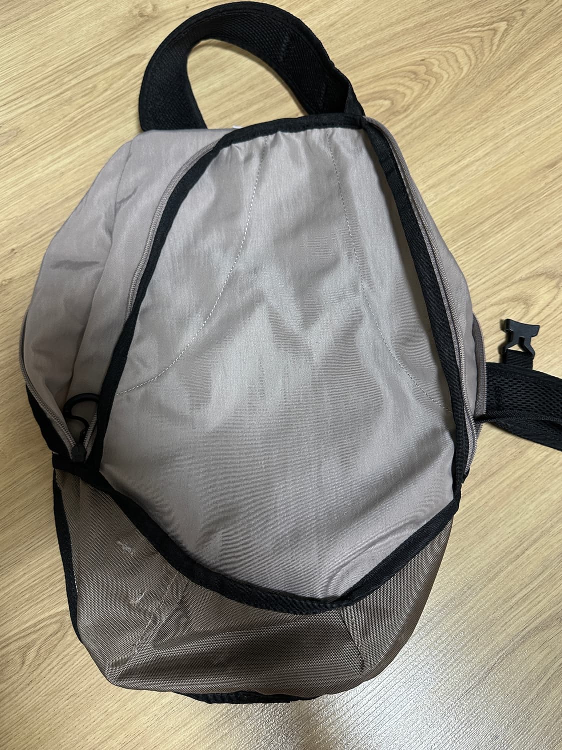 미스치프 롬버스 백팩 상품이미지7