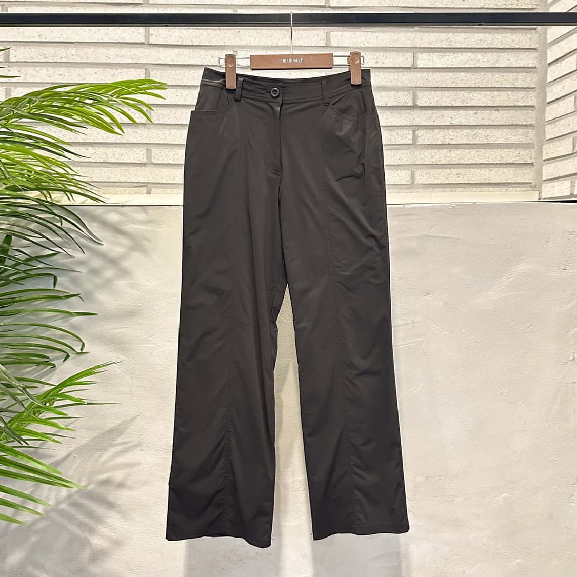 까스텔바작 스포츠 나일론 팬츠 기모안감 백 레터링 디테일 브라운 상품이미지2