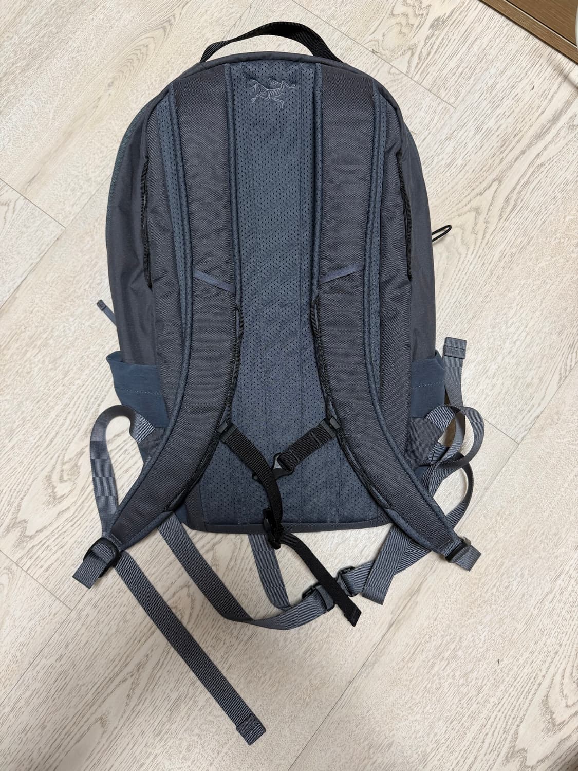 아크테릭스 맨티스 16 블랙사파이어 상품이미지2