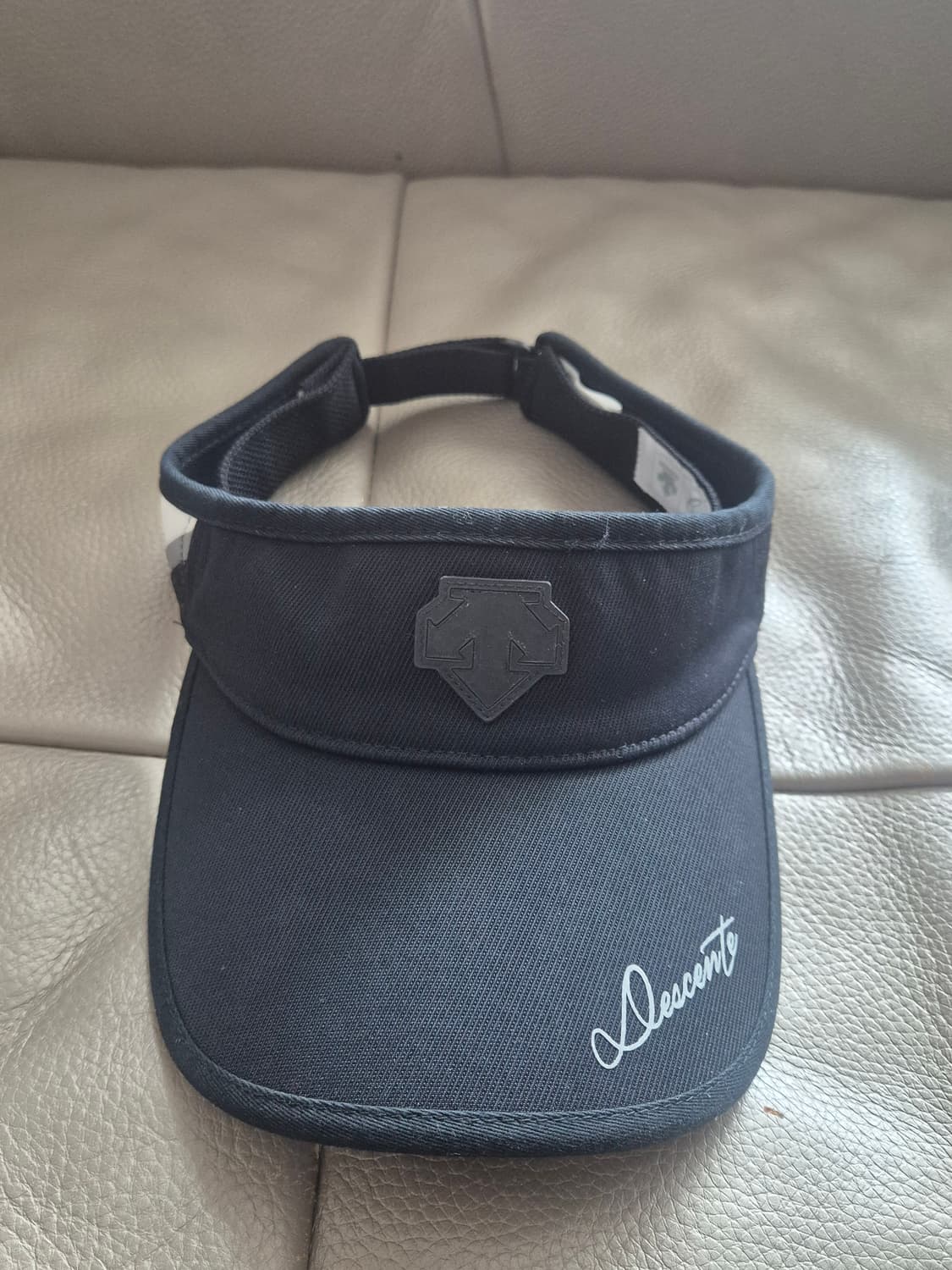 데상트 썬캡. 여자 프리 새상품급 상품이미지1