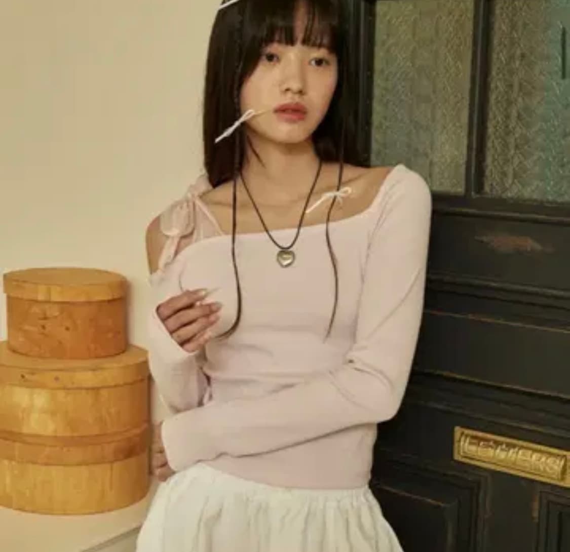 새상품) 아이토브서울 원숄더 리본 티셔츠 핑크 상품이미지2