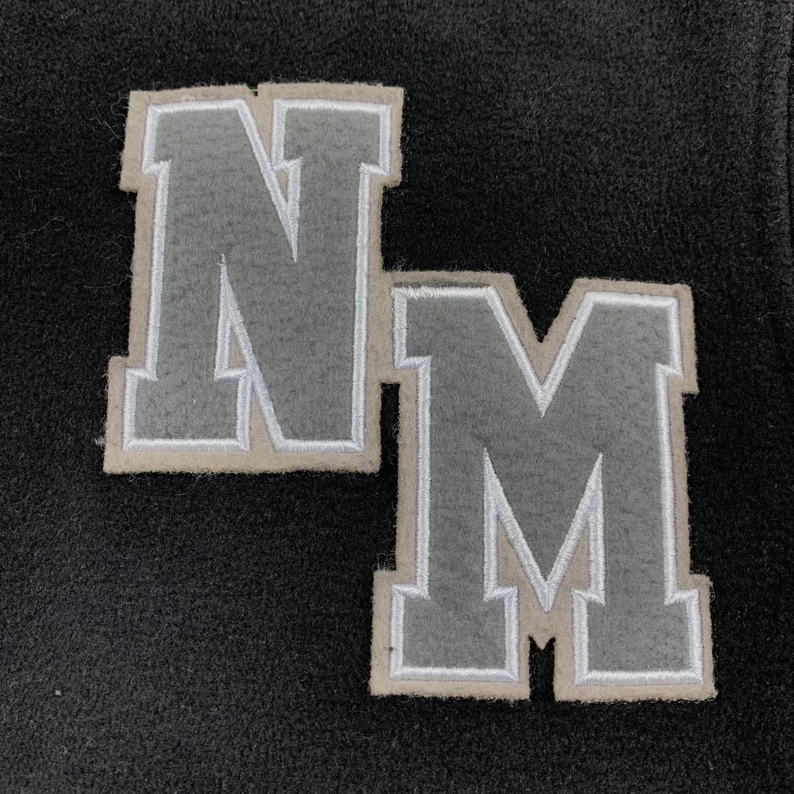 노매뉴얼 자수로고 블랙 바시티 자켓 상품이미지2