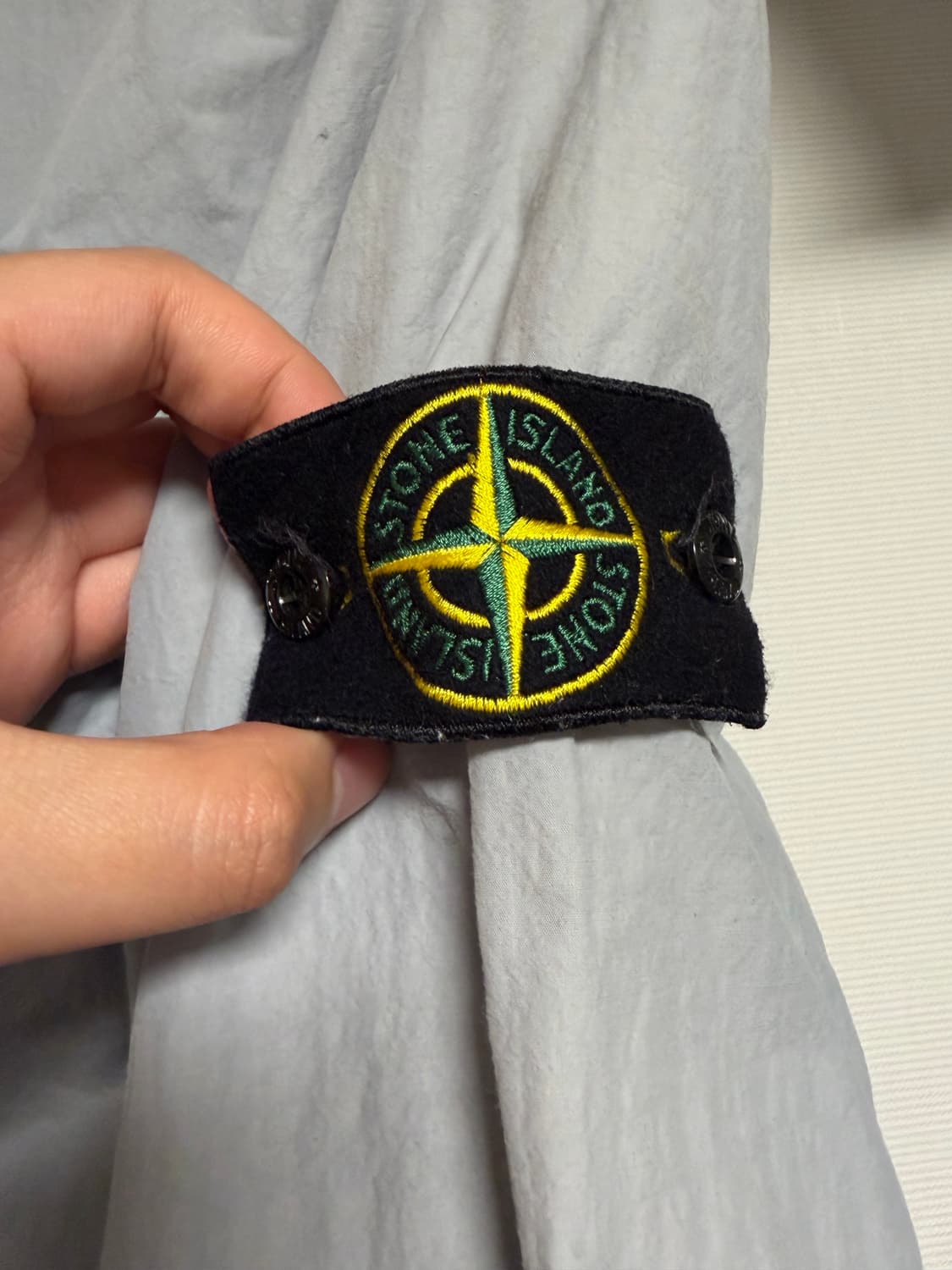 [XL] 21FW 스톤아일랜드 나슬란 폴라텍 오버 셔츠 자켓 라이트그레이 상품이미지4