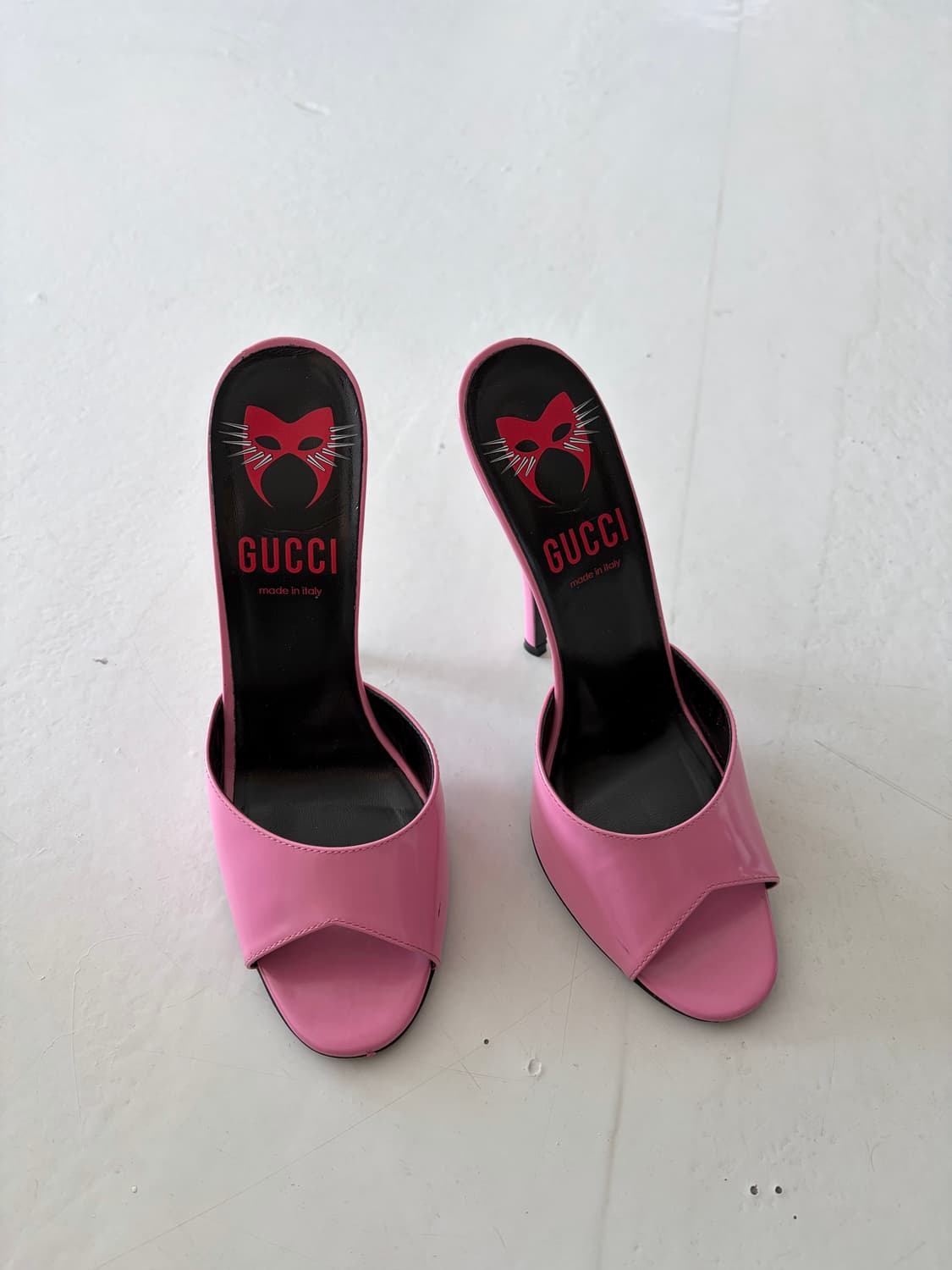 구찌 핑크 힐 상품이미지1