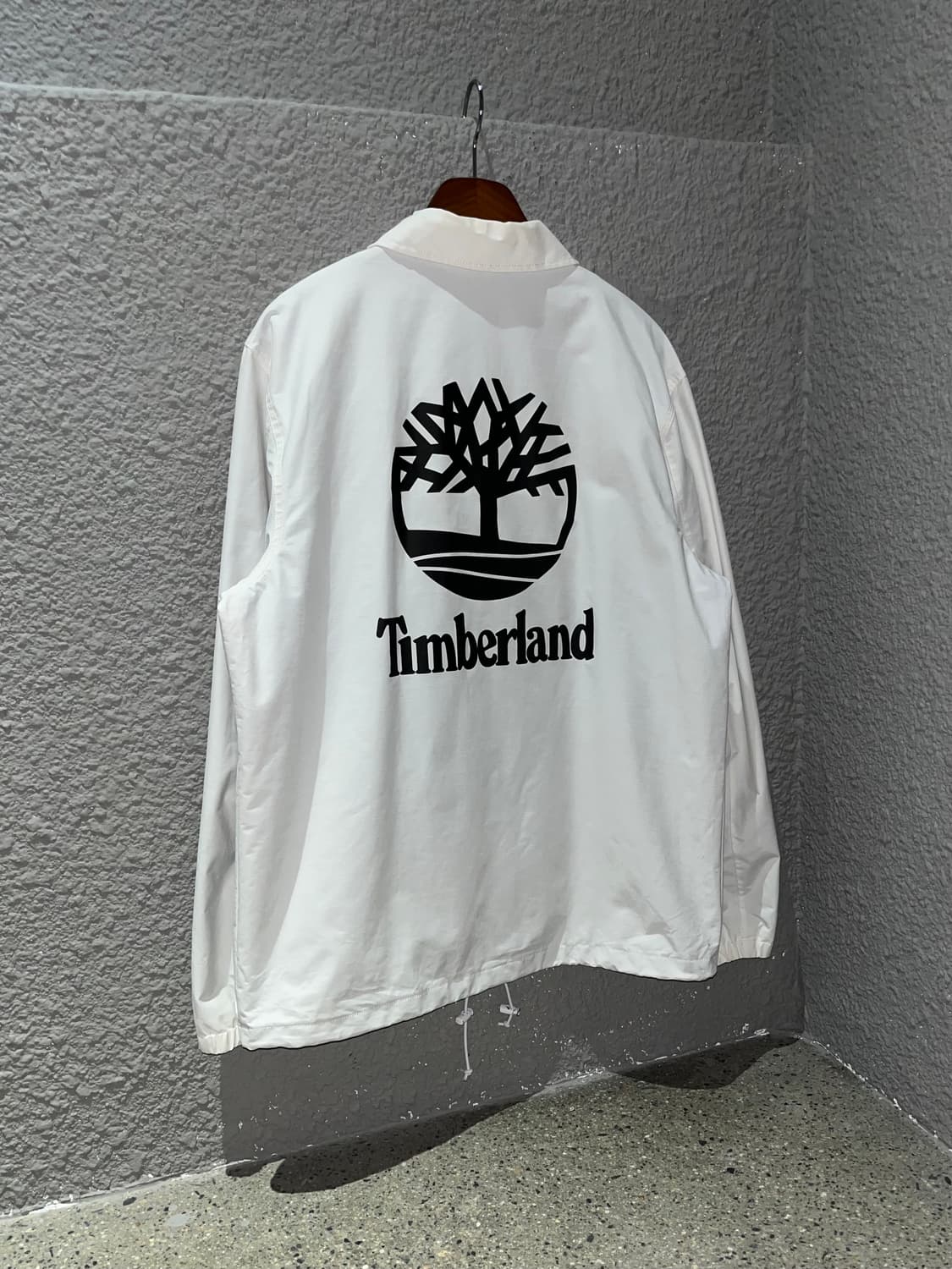 Timberland 팀버랜드 백 로고 코치자켓 상품이미지1
