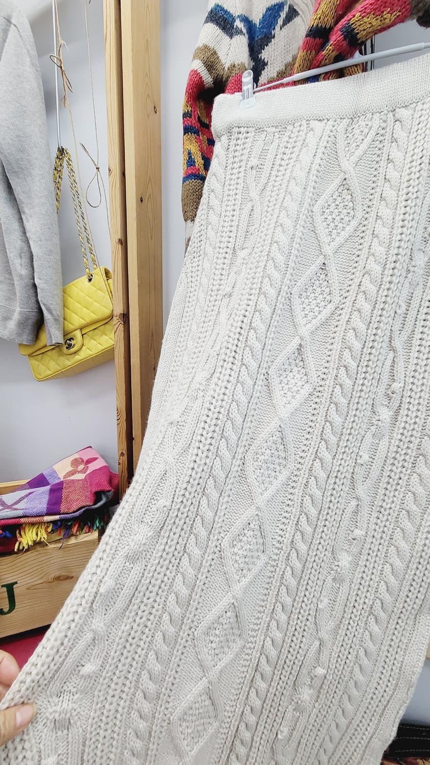 써스데이아일랜드 에스닉 가디건. 케이블 니트스커트 상품이미지6