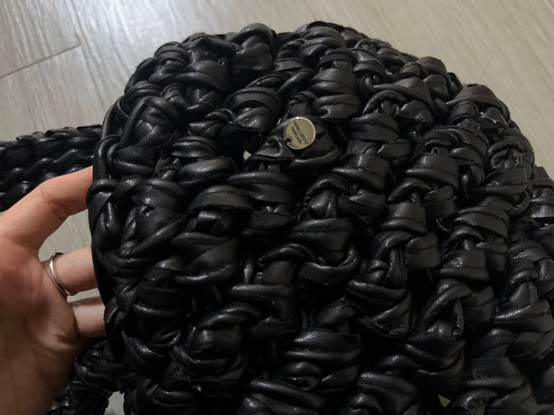 낫띵에브리띵 VEGAN LEATHER SHOULDER BAG IN BLA 상품이미지2