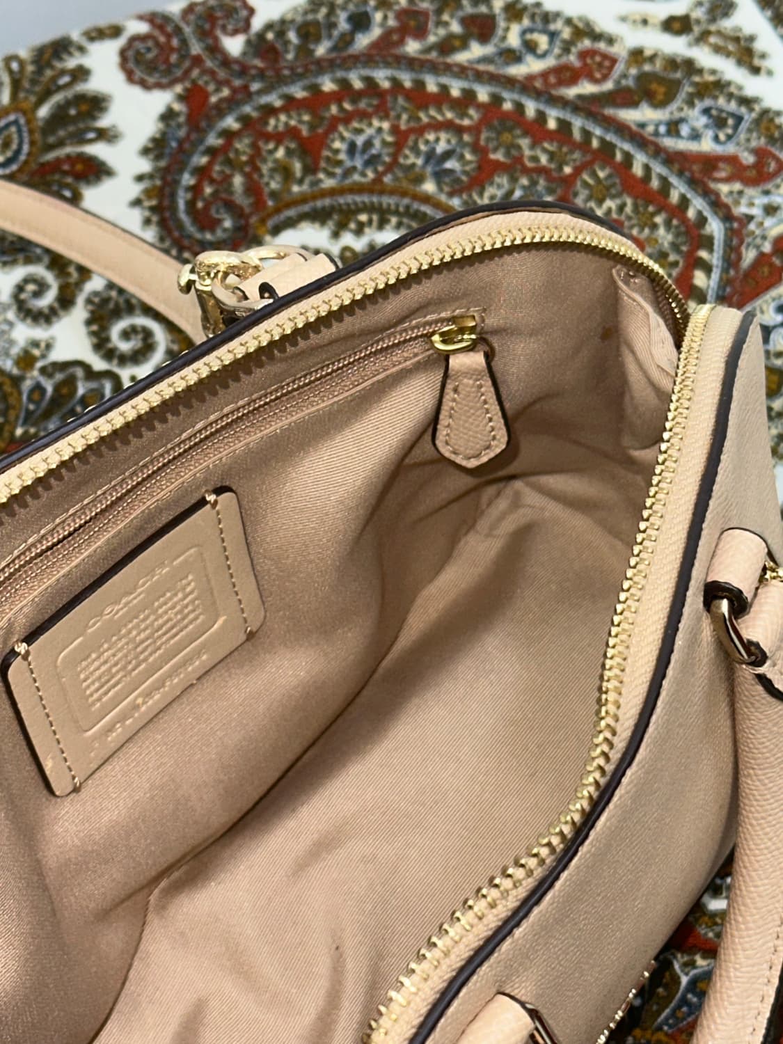 코치 돔 크로스백 상품이미지7