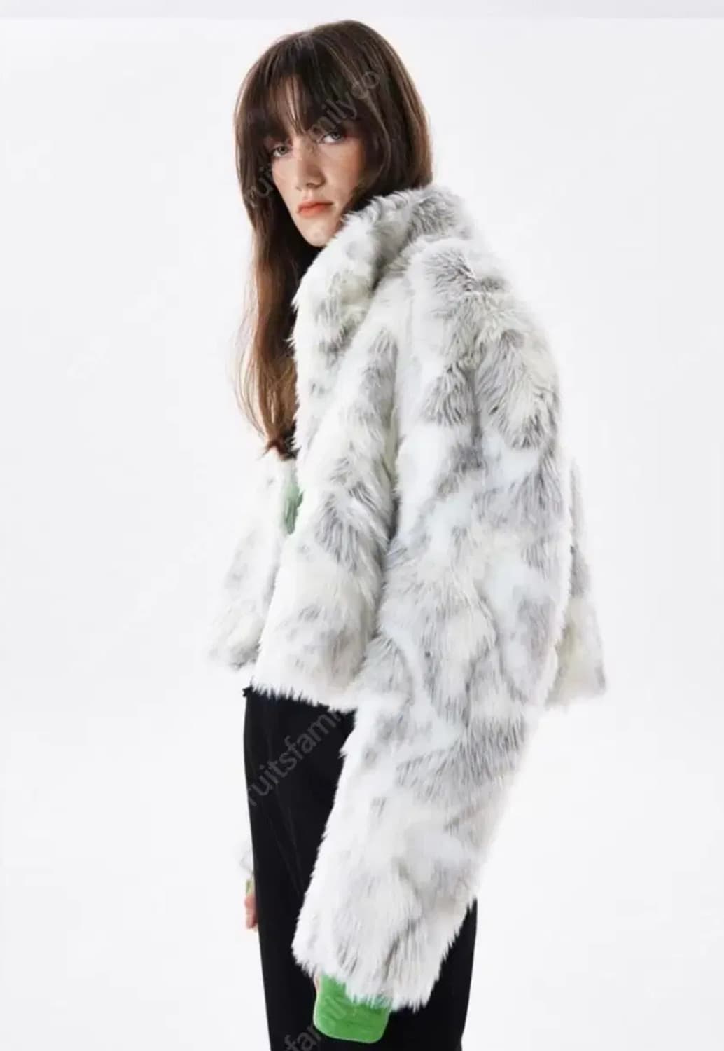 커렌트 화이트 퍼 자켓 상품이미지2