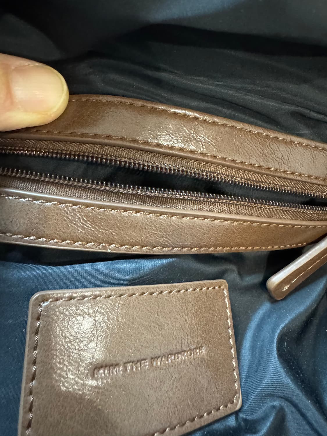 밈더워드로브 몬타 크랙 메신져백 상품이미지8