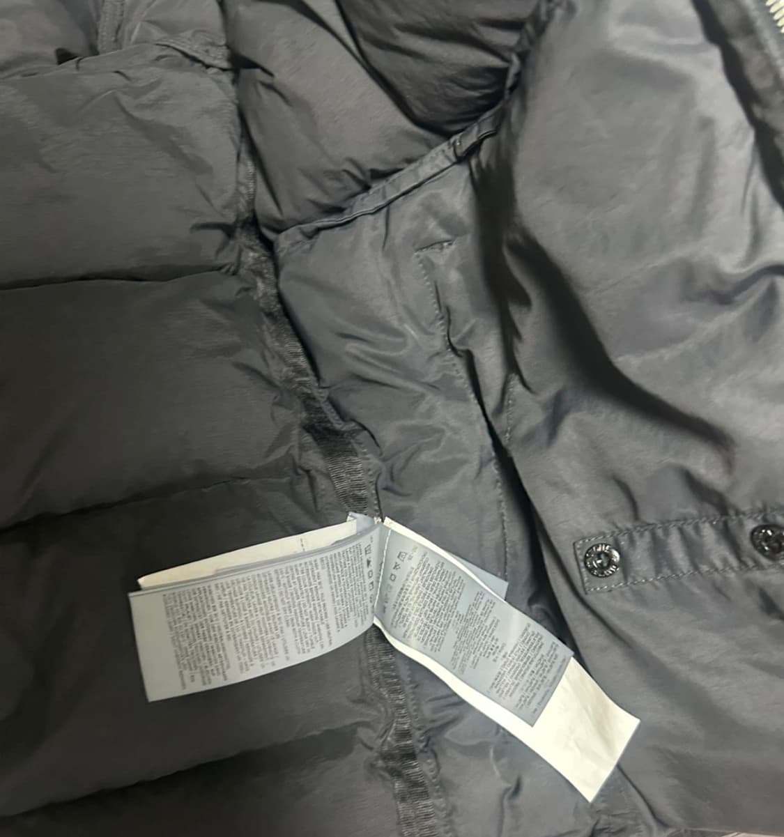 스톤아일랜드 심리스 패딩 판매 / 교환 (L -> m) 상품이미지3