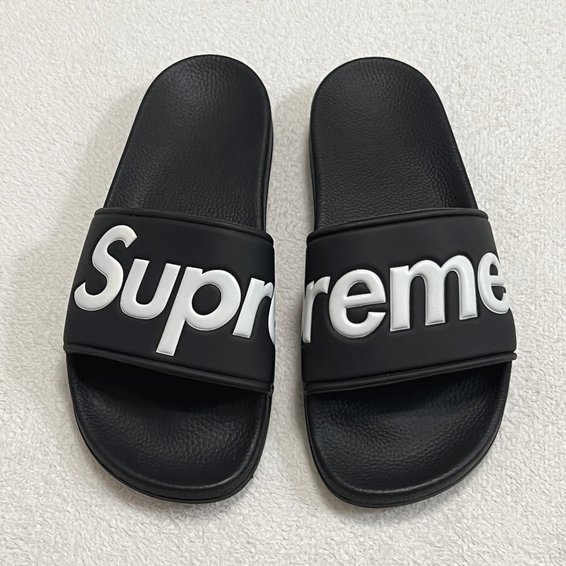 슈프림 14SS 슬라이드 슬리퍼 블랙 상품이미지1