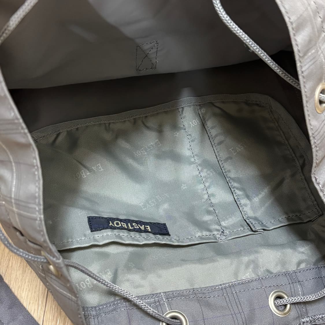 이스트보이 그레이 체크 백팩 배낭 복조리 스트링 가방 일본 모리걸 빈티지 상품이미지6