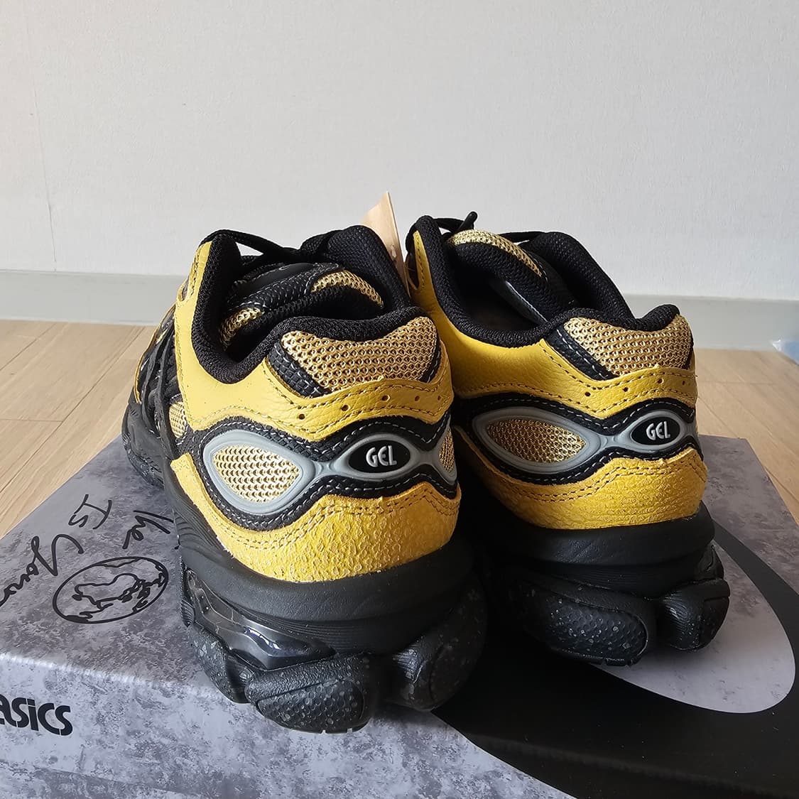235 새제품) 아식스 X 할스튜디오 젤-NYC 2.0 SSHS 설퍼 상품이미지4