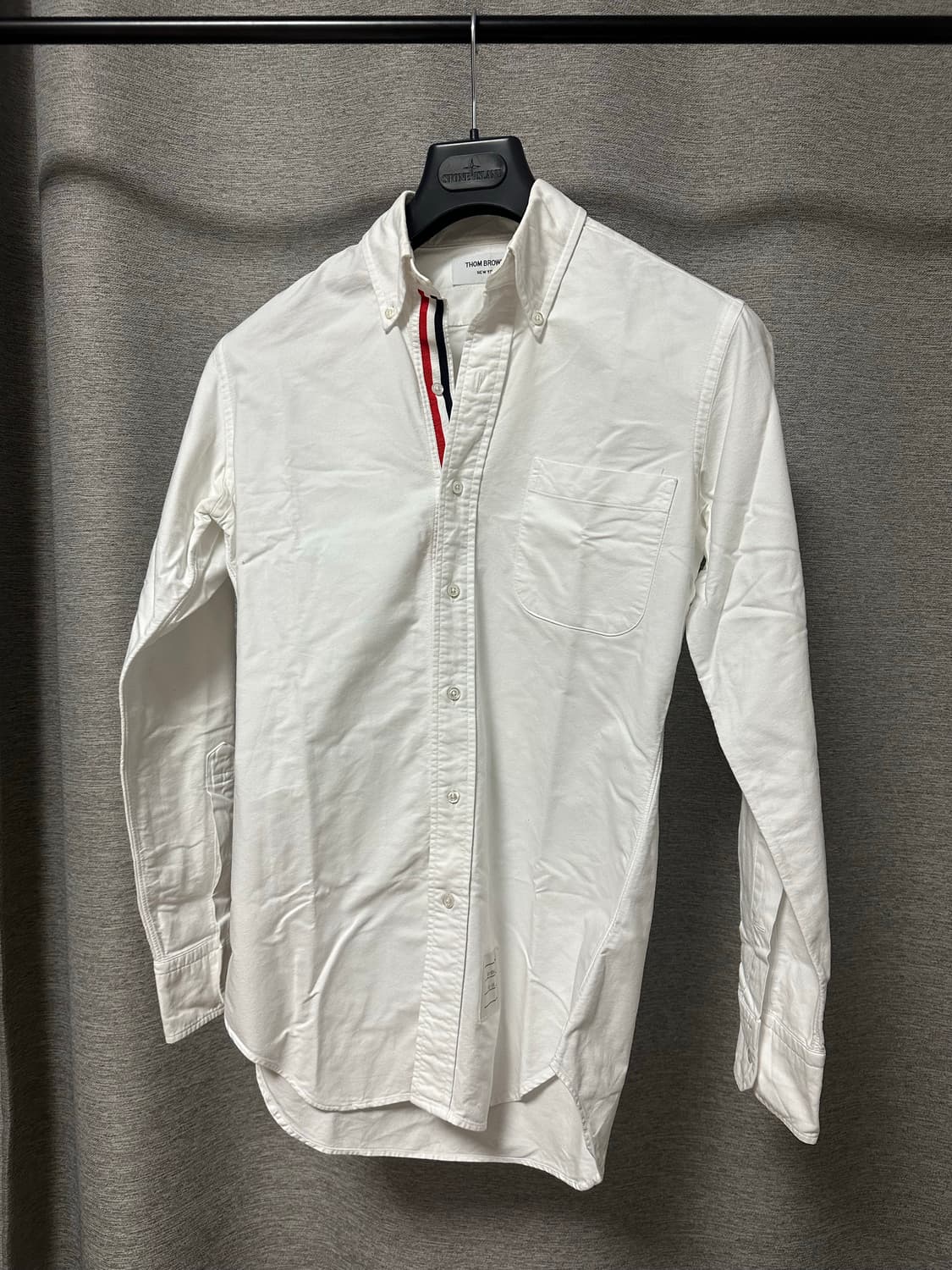 톰브라운 히든삼선 셔츠 화이트 (1) 상품이미지1