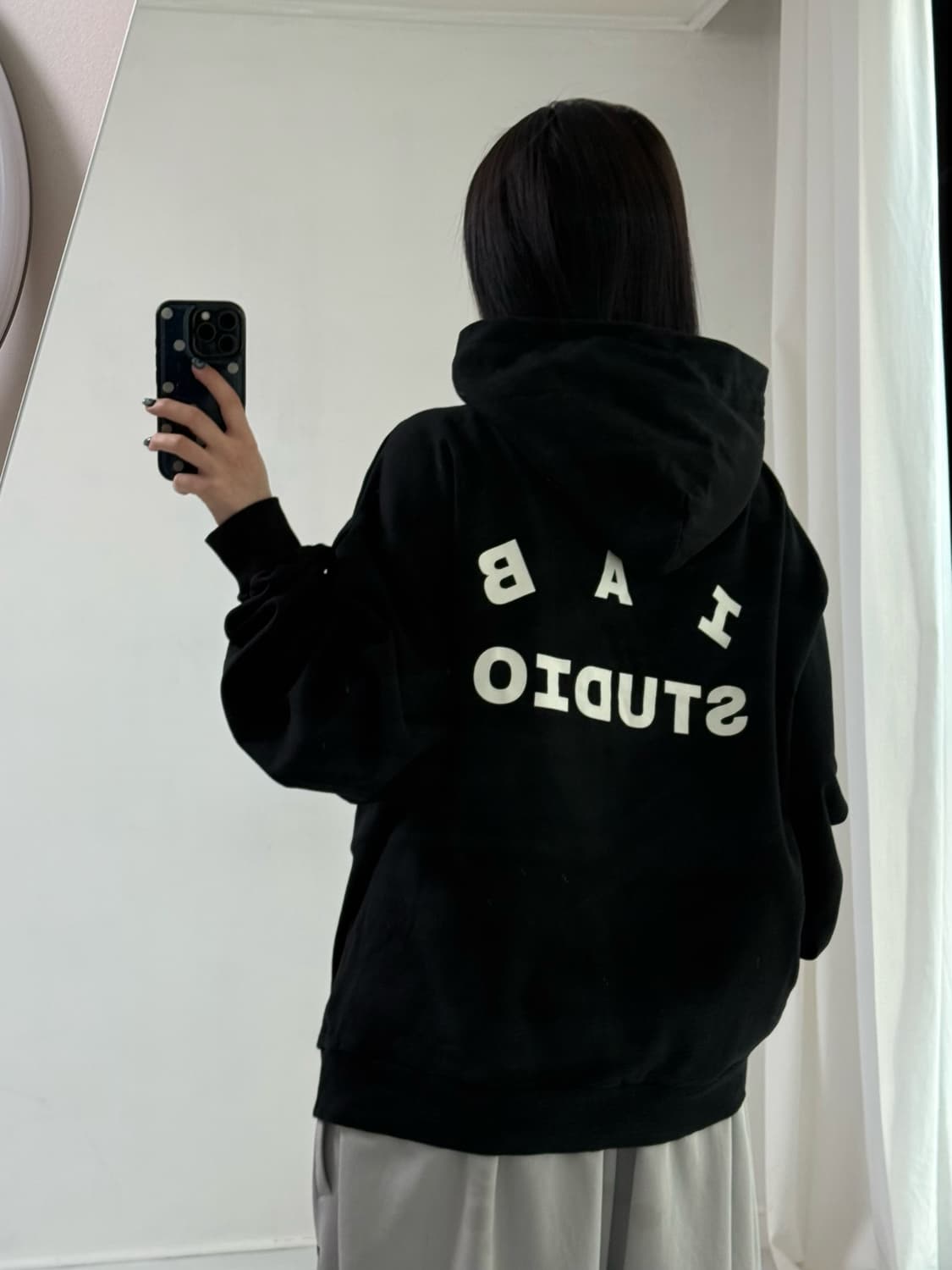 아이앱스튜디오 블랙 후드티 상품이미지4