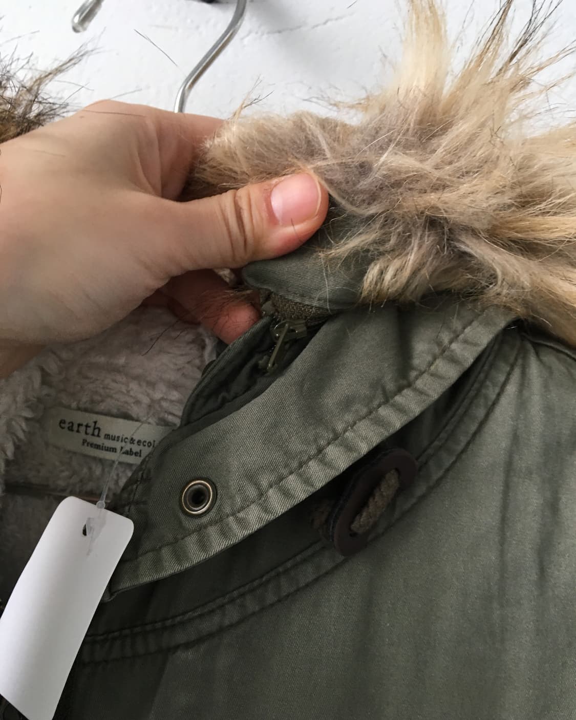 Fake fur hood filed jacket 상품이미지4